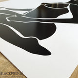 papier blanc mat, encre noire et vernis selectif, affiche minimaliste Nour BlackPigma